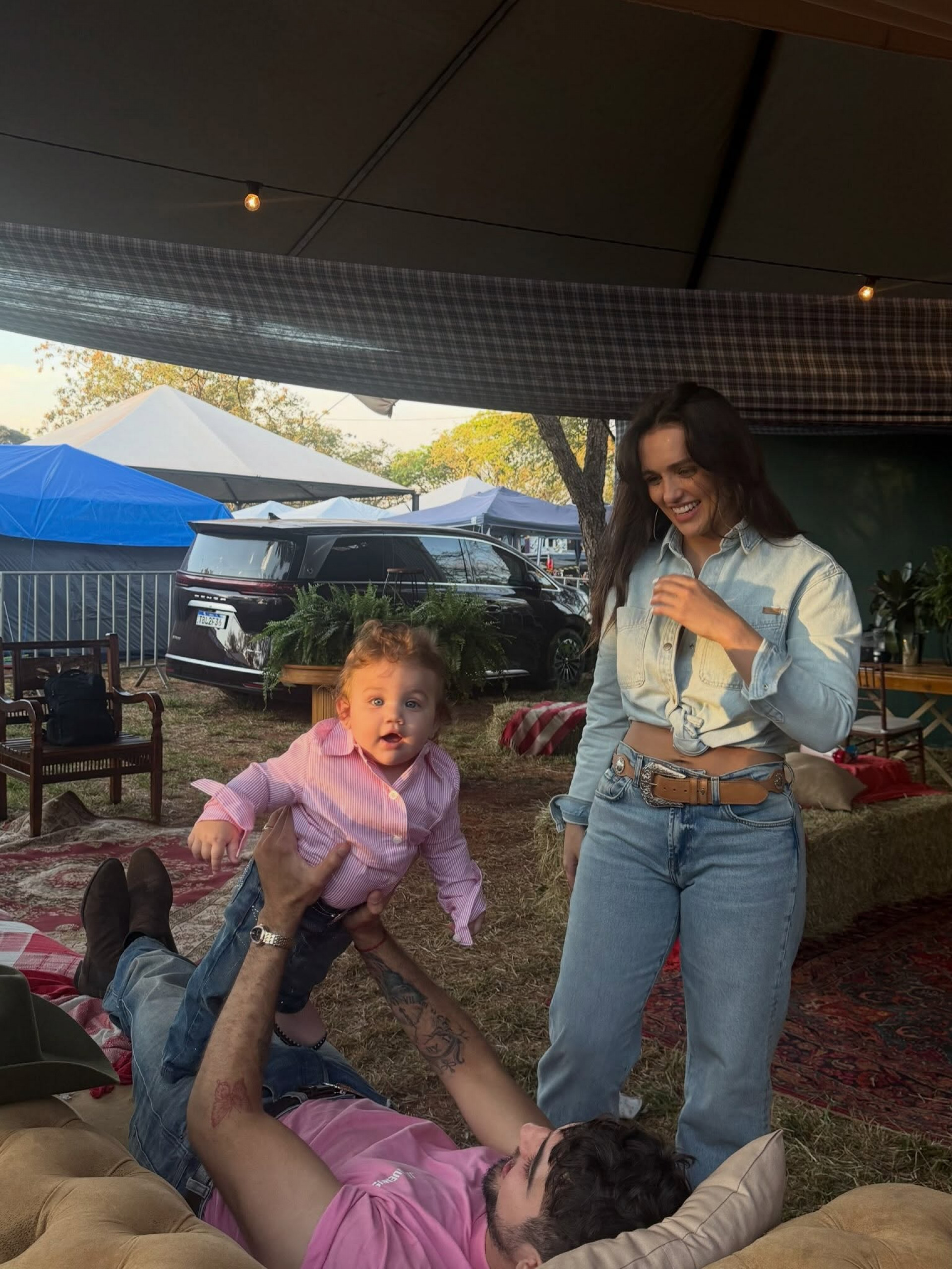 Rafa Kalimann com a família na Festa do Peão de Barretos  - Reprodução/Instagram 
