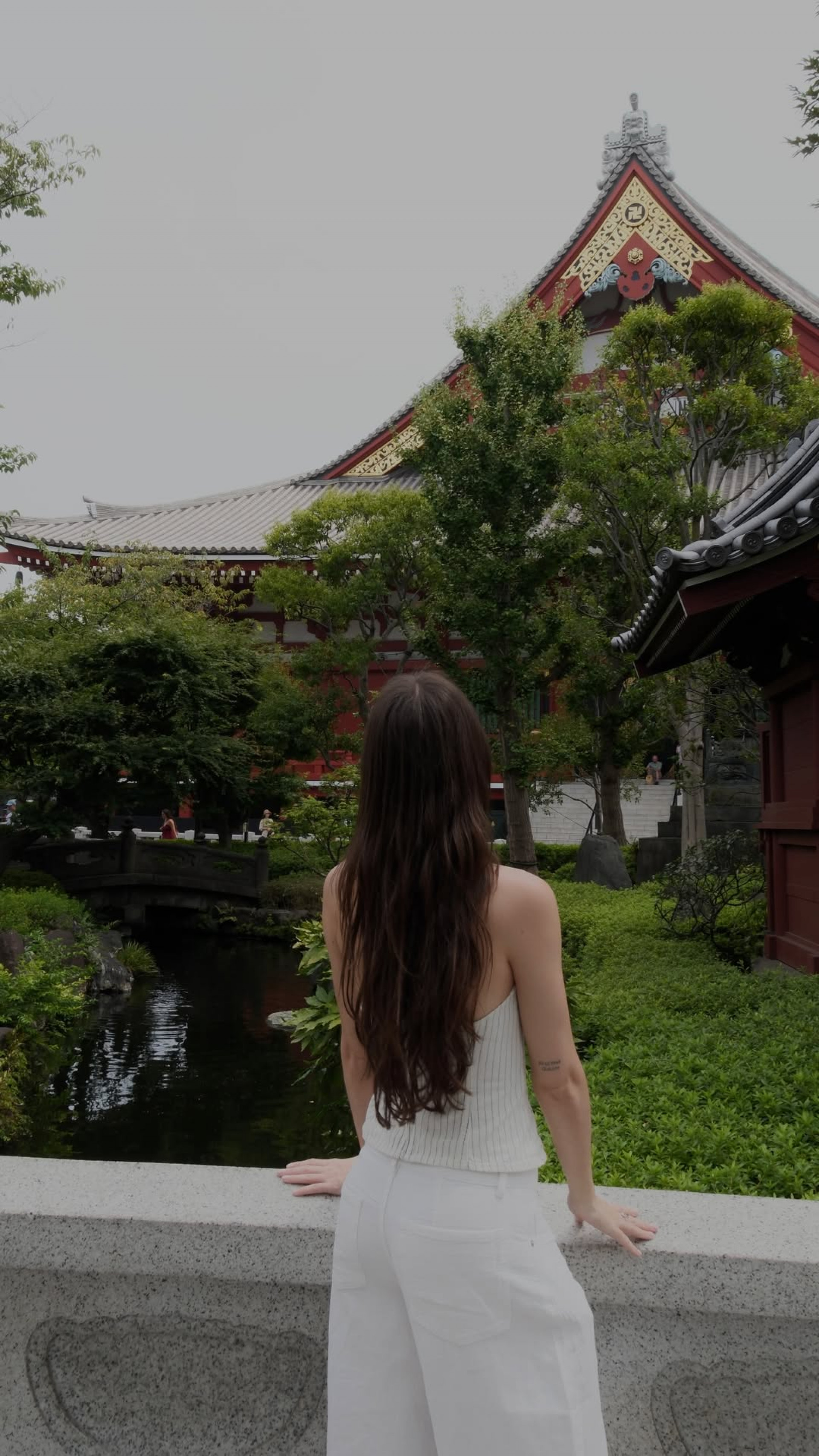 Amanda Kimberlly visitou templo budista na capital japonesa - Reprodução/Instagram