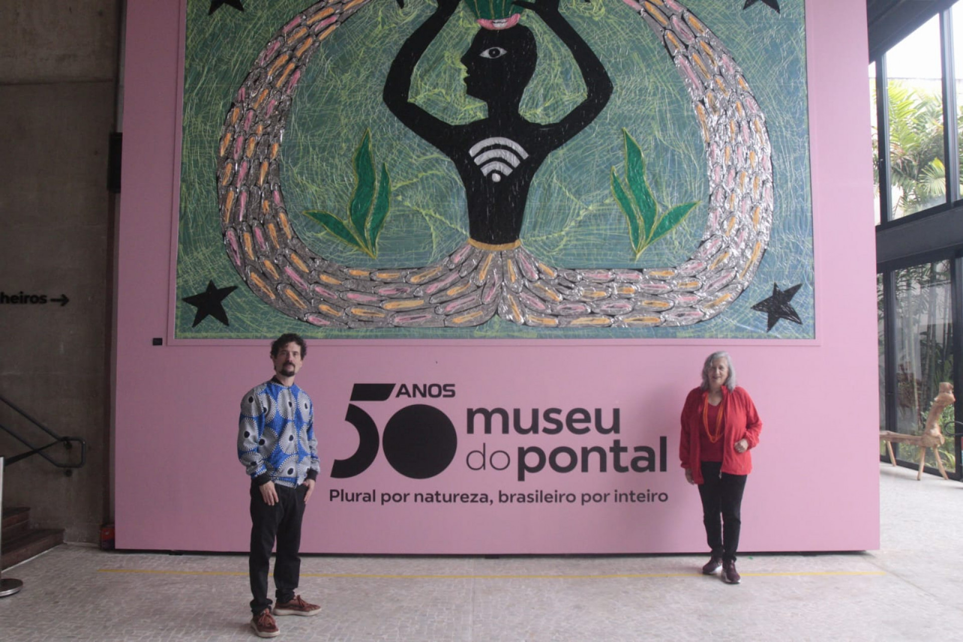 Angela Mascelani, diretora e curadora, e Lucas Van de Beuque, diretor do Pontal e tamb&eacute;m curador da exposi&ccedil;&atilde;o - Carlos Elias Junior/ Ag&ecirc;ncia O Dia