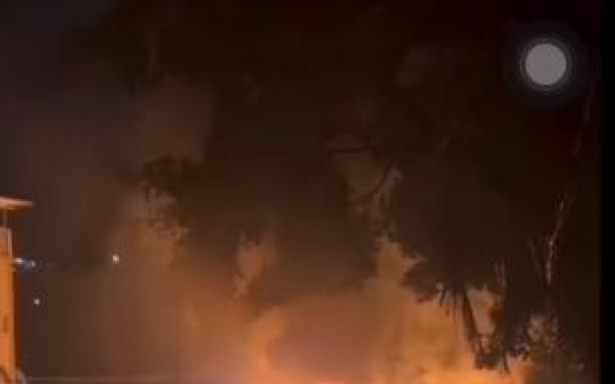 Ônibus foi incendiado na Estrada da Boiúna - Reprodução/Rede Social