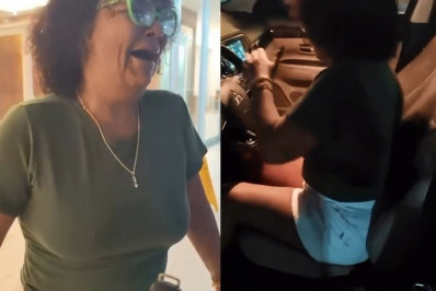Arlindinho presenteia a mãe, Babi Cruz, com carro novo