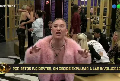 Vídeo: Brasileira é expulsa do 'BBB' argentino e se recusa a deixar casa
