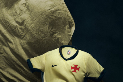 Veja imagens da nova terceira camisa do Vasco: 'Nascida do vento'