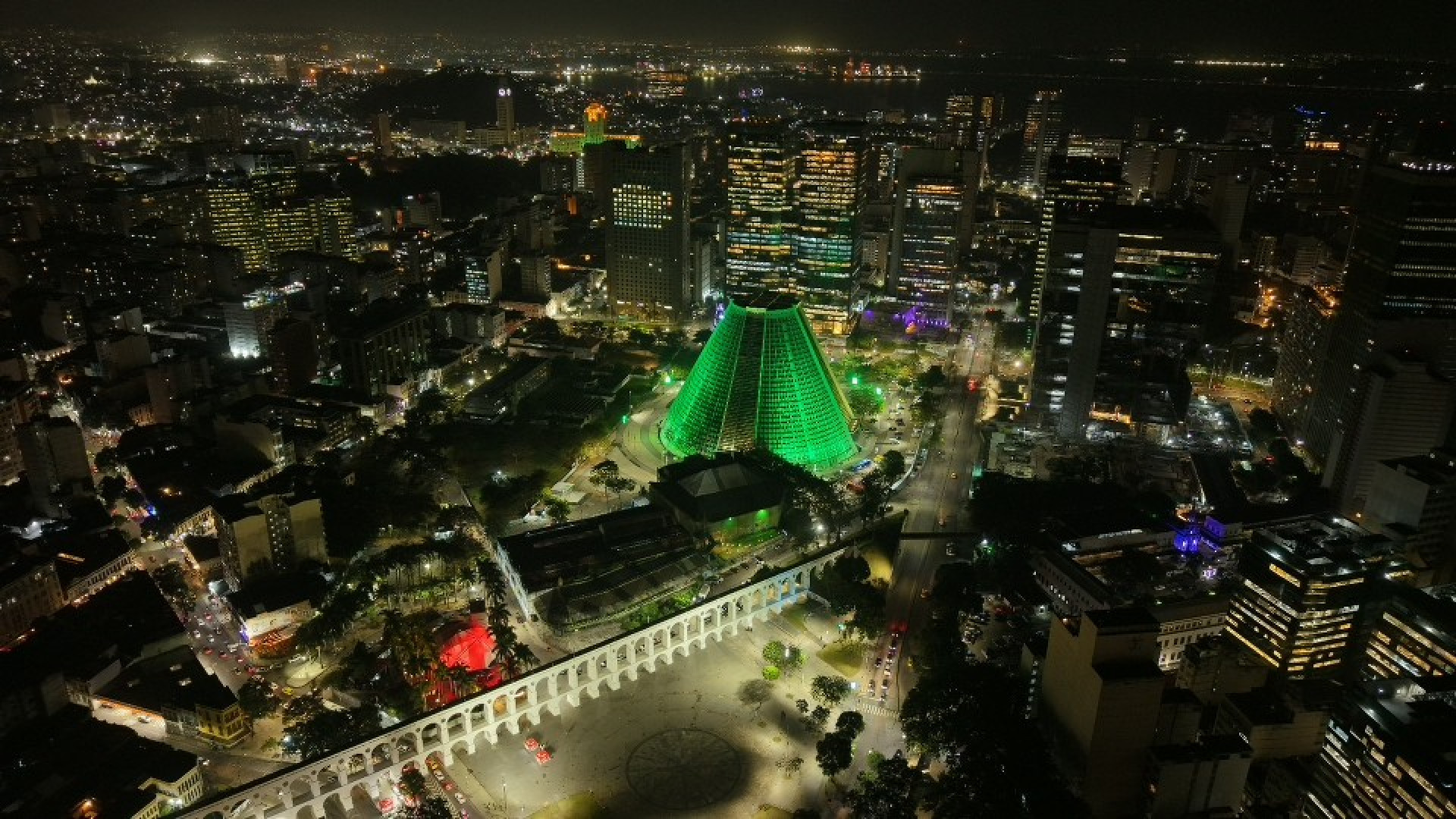 Nova iluminação foi inaugurada na noite desta quinta-feira (27) - Divulgação / Rioluz