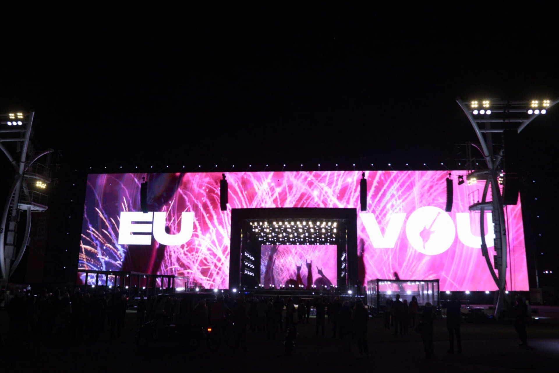 Evento de teste de luz destaca o telão do Palco Mundo com quase 3 mil metros quadrados - Carlos Elias Junior/ Agência O Dia