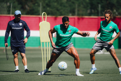 Aos poucos, Hulk começa a mudar visão de torcedores no Fluminense