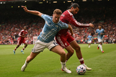 Liverpool sofre e só empata contra o Nottingham Forest pelo Inglês