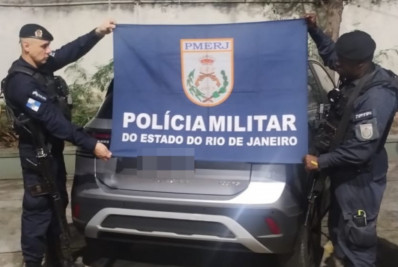 Criança é encontrada em carro abandonado após roubo na Zona Norte
