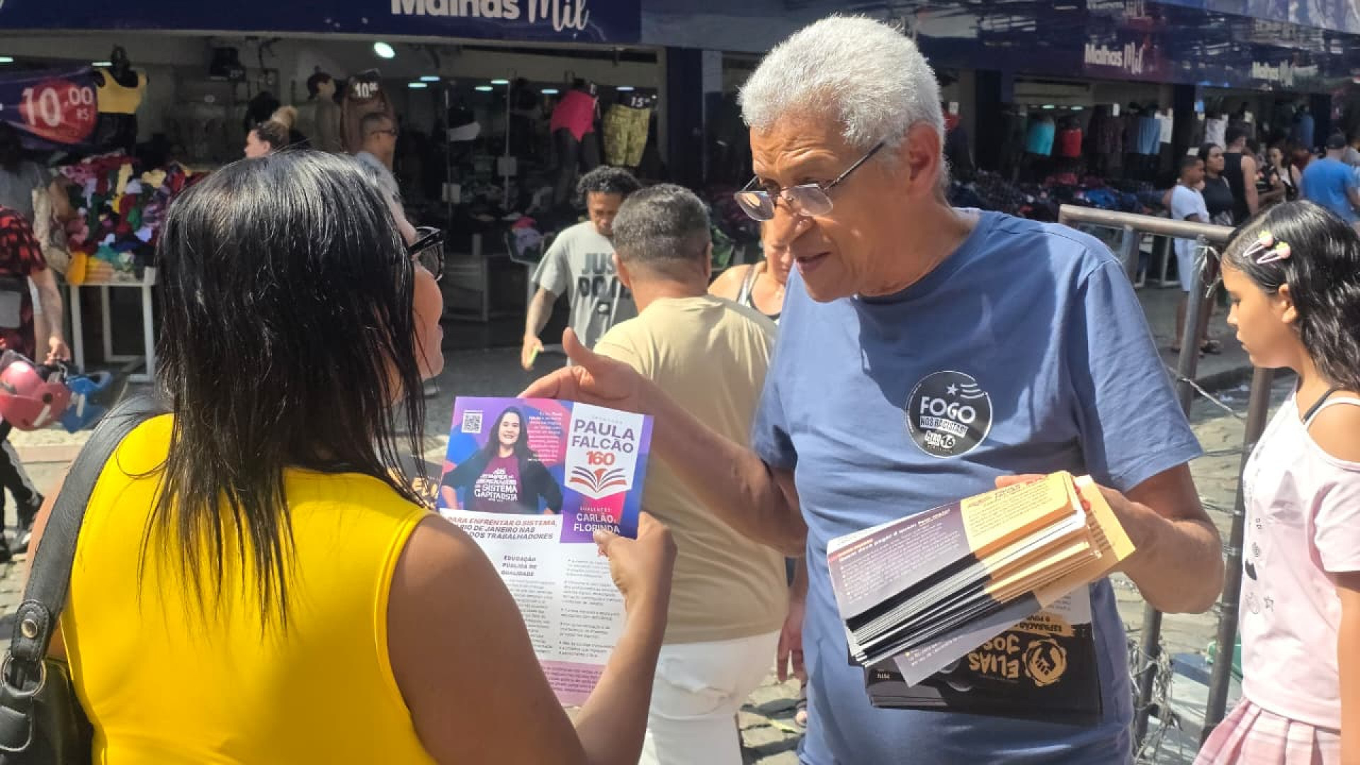 Cyro Garcia gravou podcast e fez panfletagem em Campo Grande - Divulgação