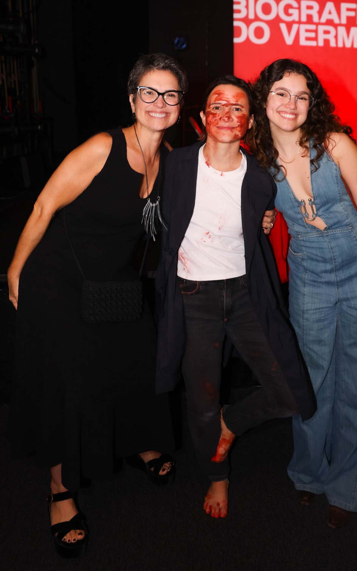 Sandra Annenberg e a filha, Elisa, prestigiam espetáculo estrelado por Bianca 