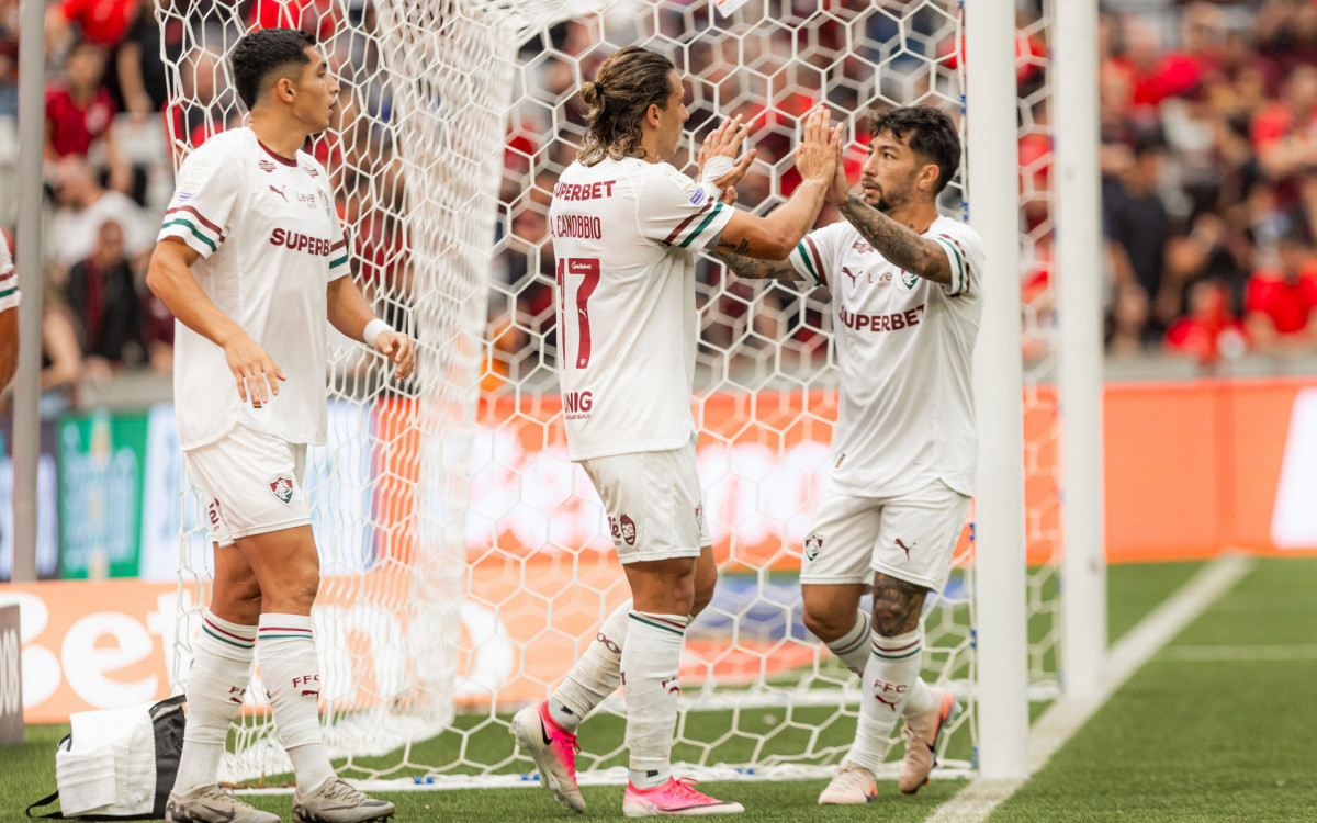 Fluminense e Athletico-PR se enfrentaram pelo Brasileiro