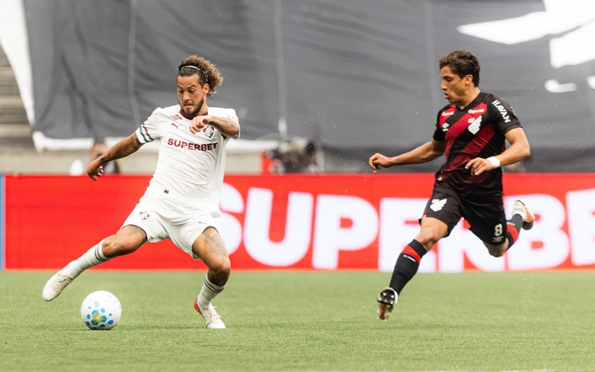Fluminense e Athletico-PR se enfrentaram em Curitiba