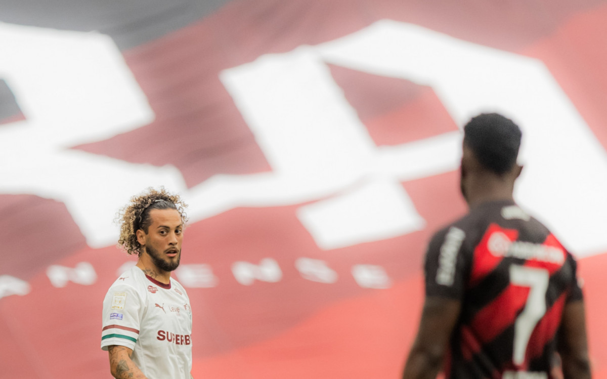 Fluminense e Athletico-PR se enfrentaram em Curitiba