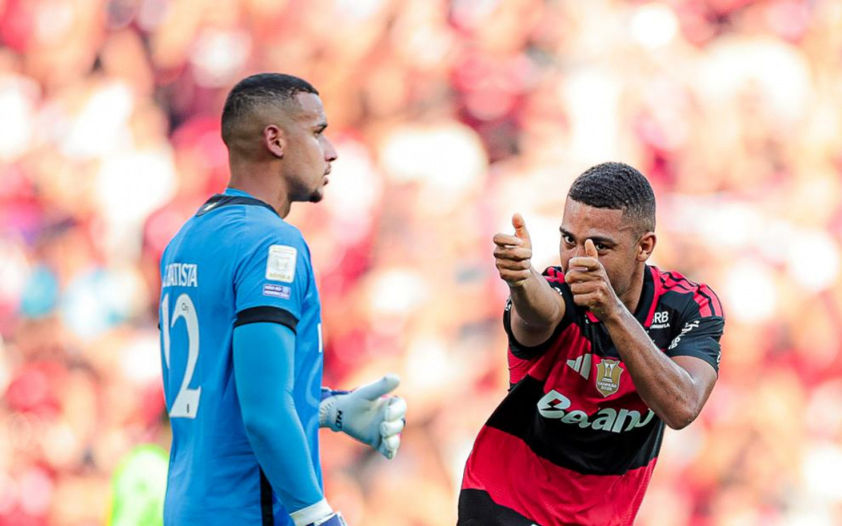 Com o 3 a 0 sobre o Botafogo, o Flamengo de Samuel Lino chegou a 48 pontos e tem 40% de chance de ser campe&atilde;o, segundo o site 'Infobola'