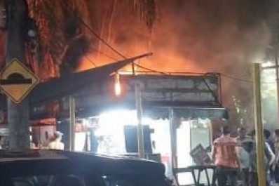 Incêndio atinge food truck em Anchieta