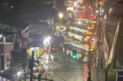 Tiros, barricadas e vias fechadas provocam terror em Jacarepaguá