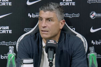 Pedro Emanuel detalha estratégias em vitória do Vasco sobre o Cruzeiro