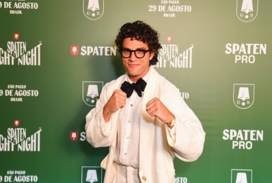 Famosos marcam presença em evento de luta em São Paulo