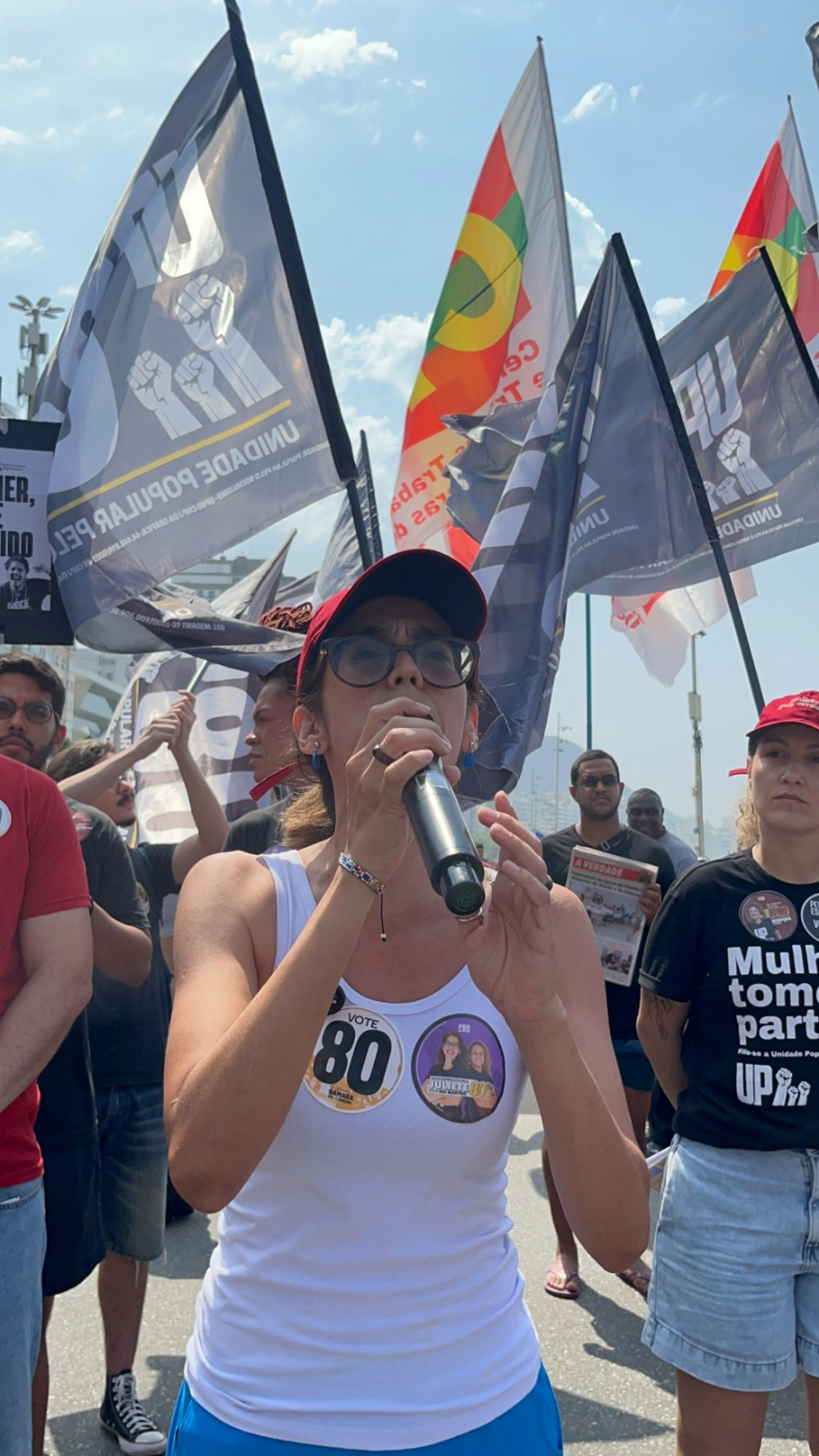 Juliete Pantoja (UP) participou de manifestação em Copacabana - Divulgação