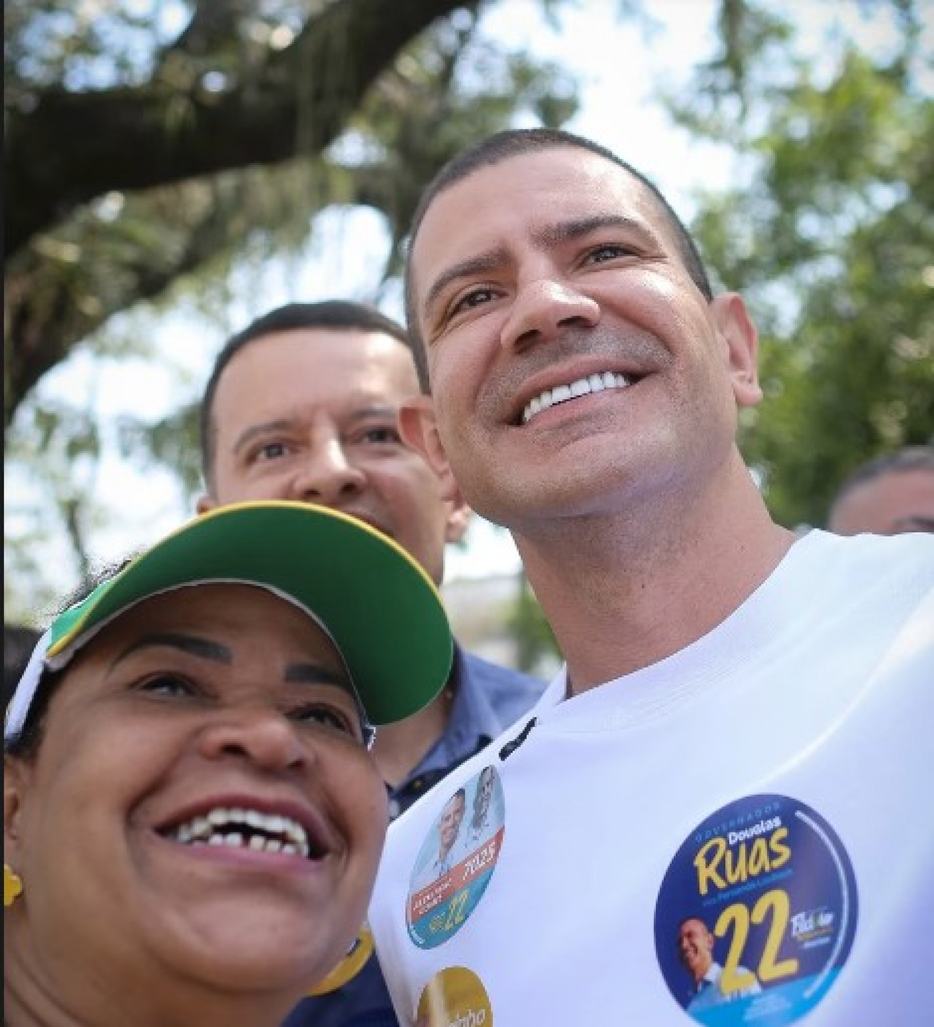 Douglas Ruas (PL) conversou com eleitores em São Gonçalo - Reprodução / Redes Sociais