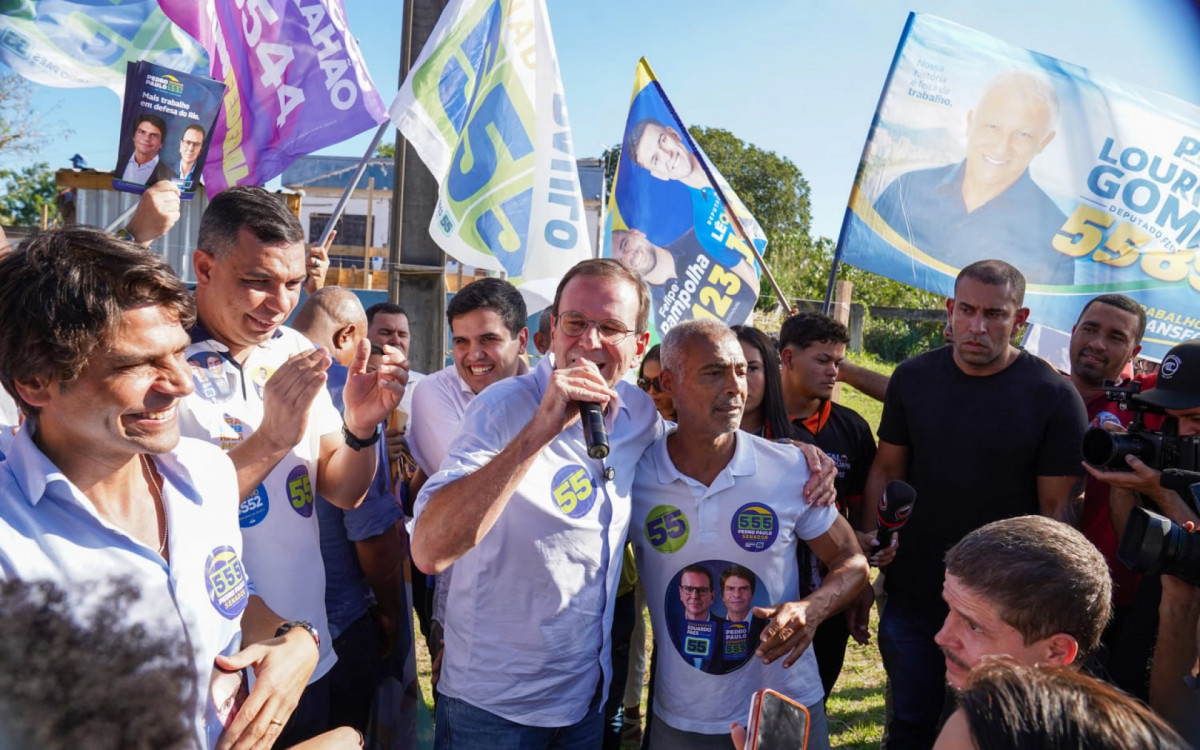 Paes, Romário e outras lideranças em Araruama