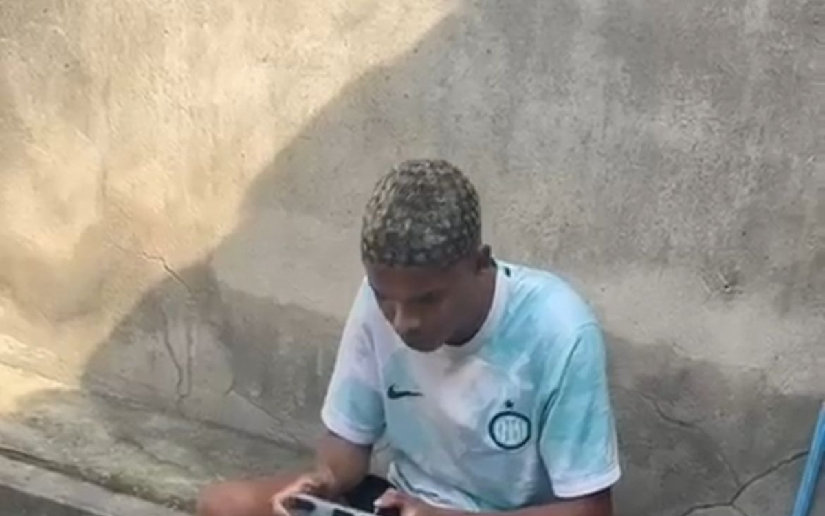 Homem &eacute; preso com drone para monitoramento de policiais e rivais na Baixada