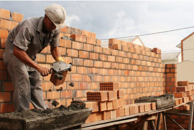 Macaé abre a semana com 1.395 vagas para quem busca emprego