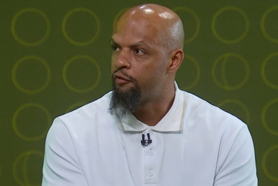 Felipe Melo rasga elogios ao Flamengo: 'Futebol mais bonito do Brasil'