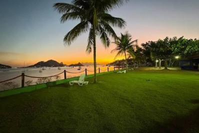 Niterói reúne 95 atletas com mais de 60 anos em torneio de futebol