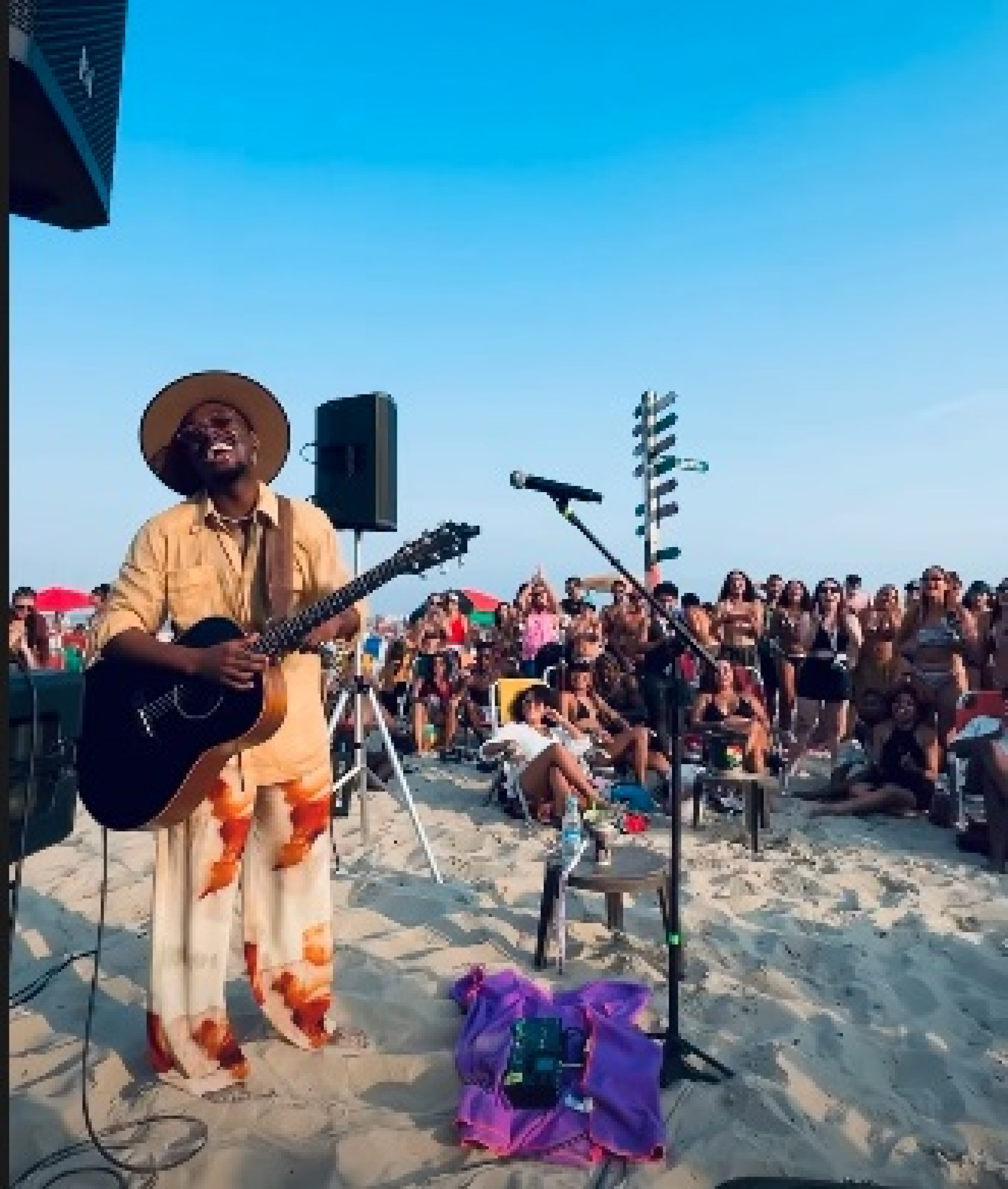 Jota.pê faz apresentação surpresa na Praia do Leme - Reprodução do Instagram