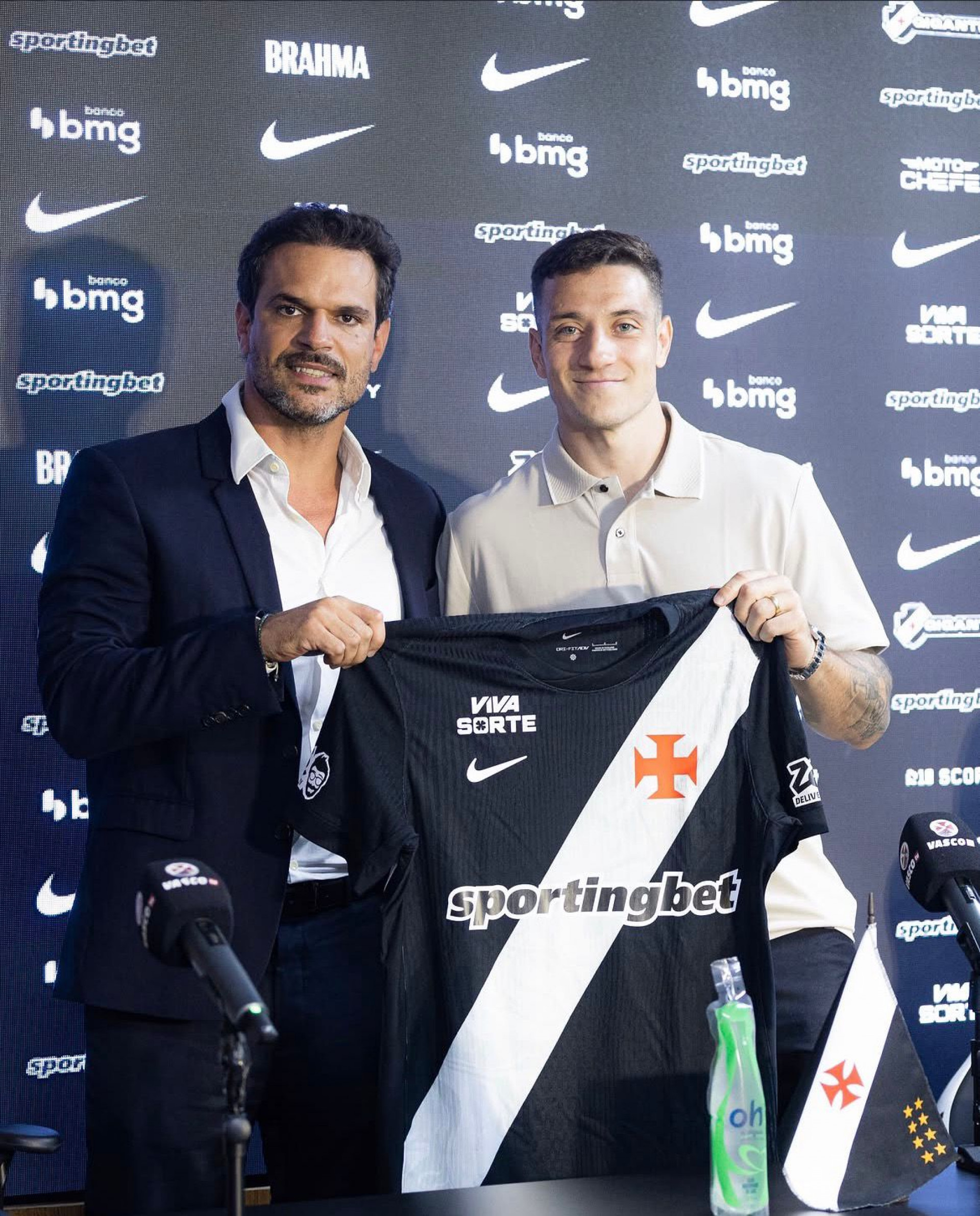 Admar Lopes ao lado de Bruno Duarte - Matheus Lima / Vasco