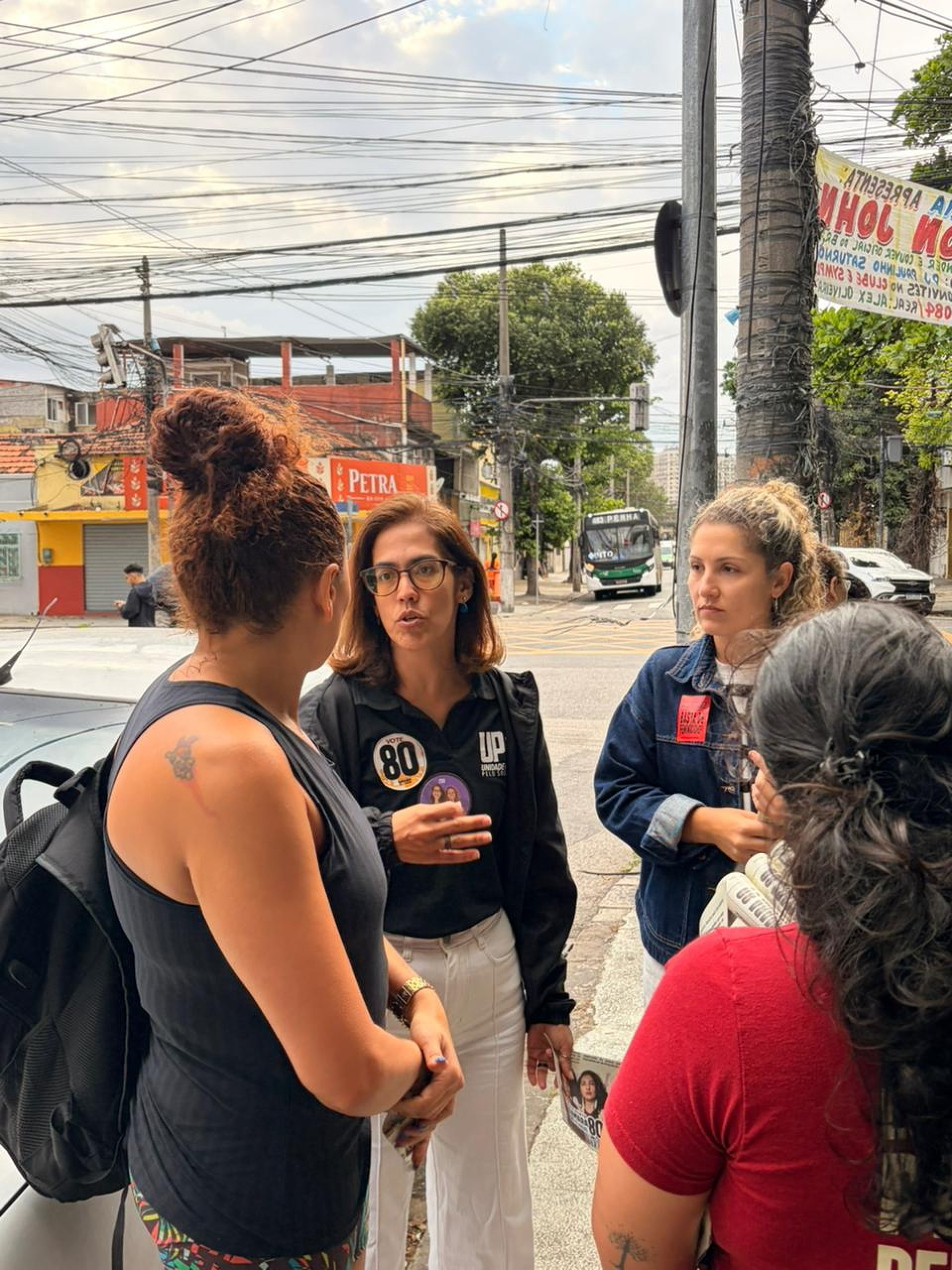 Juliete Pantoja realizou panfletagem na Penha, Zona Norte