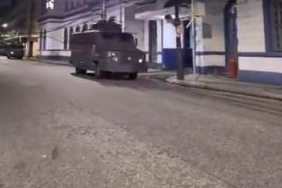 Operação da PM tem intenso tiroteio no Andaraí