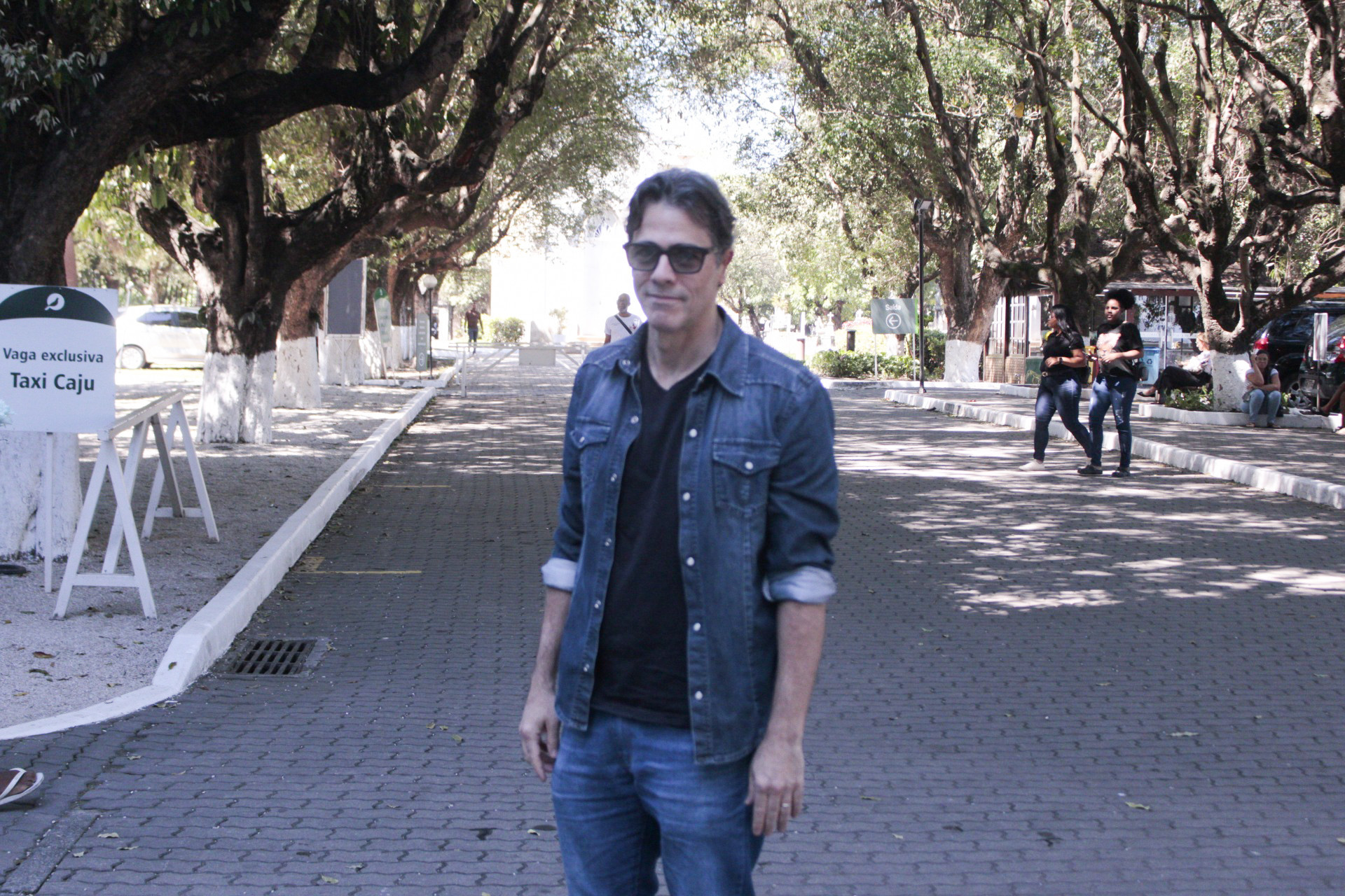Claudio Lins esteve na despedida de Gracindo Jr., no Caju - Carlos Elias Junior / Ag&ecirc;ncia O Dia