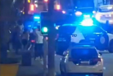 Mulher é atropelada por viatura da Polícia Civil em calha do BRT