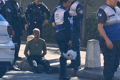 Suspeitos são presos após tentativa de roubo a moto no Cachambi