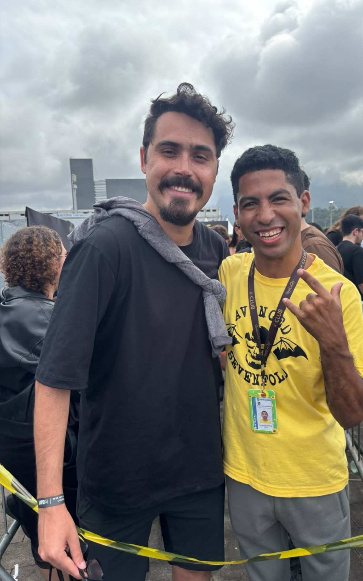 Os amigos Matheus Brito (&agrave; esquerda), de 31 anos, e Leonardo Augusto (&agrave; direita), de 30 - Mylena Moura/Ag&ecirc;ncia O DIA