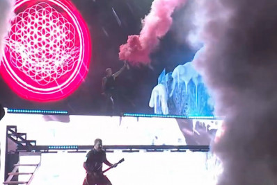 Bring Me The Horizon explora telão em show no Palco Mundo