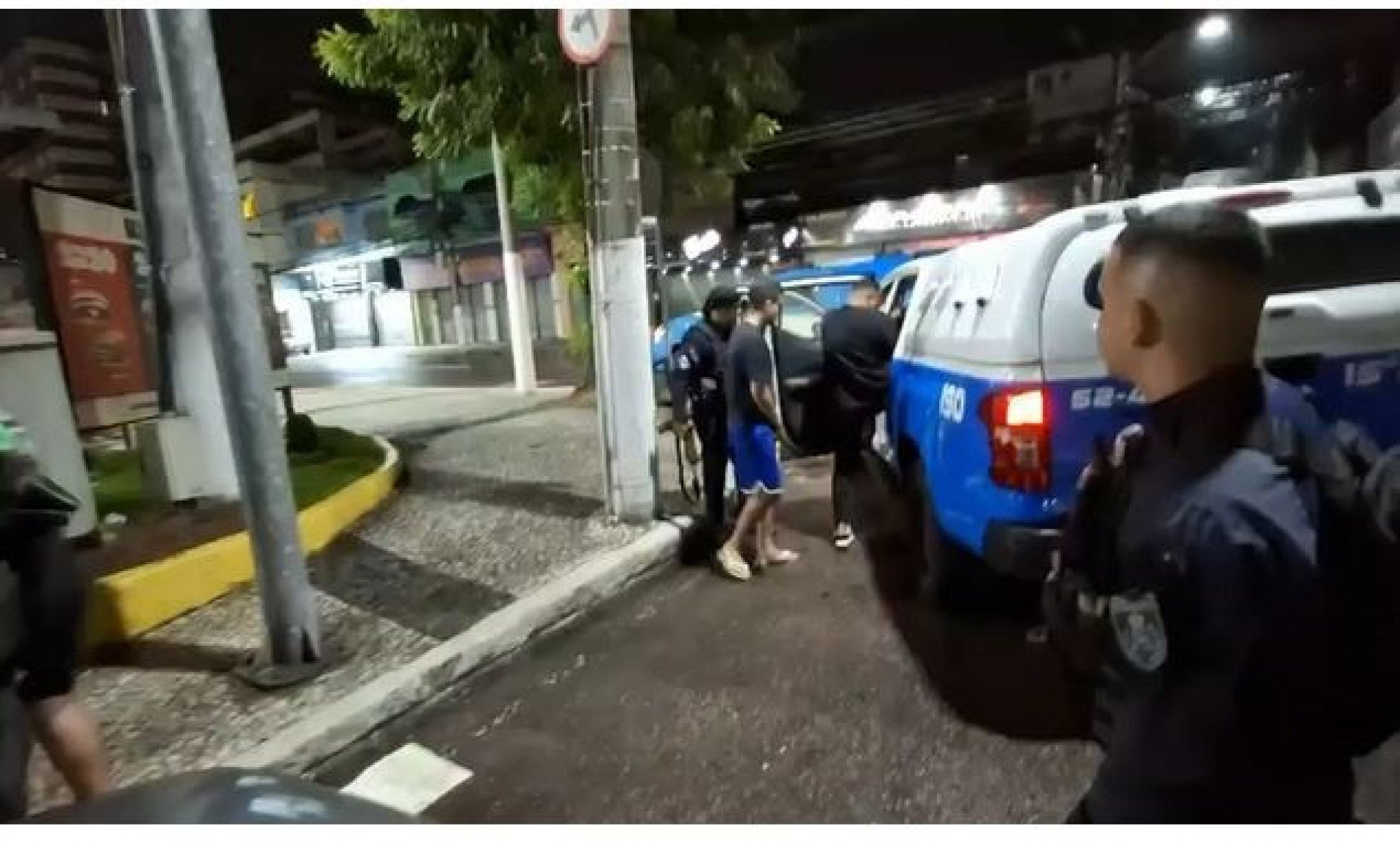 Grupo foi preso e encaminhado à delegacia - Divulgação/PCERJ