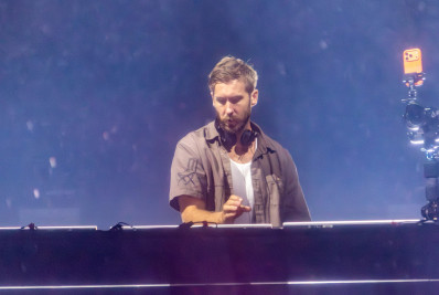 O DJ Calvin Harris fechou a noite do terceiro dia do Rock in Rio, no Palco Mundo neste domingo( (06). - Carlos Elias Junior/Agência O Dia