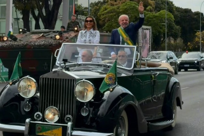 Desfile de Sete de Setembro em Brasília reúne Lula, Fachin e Alcolumbre