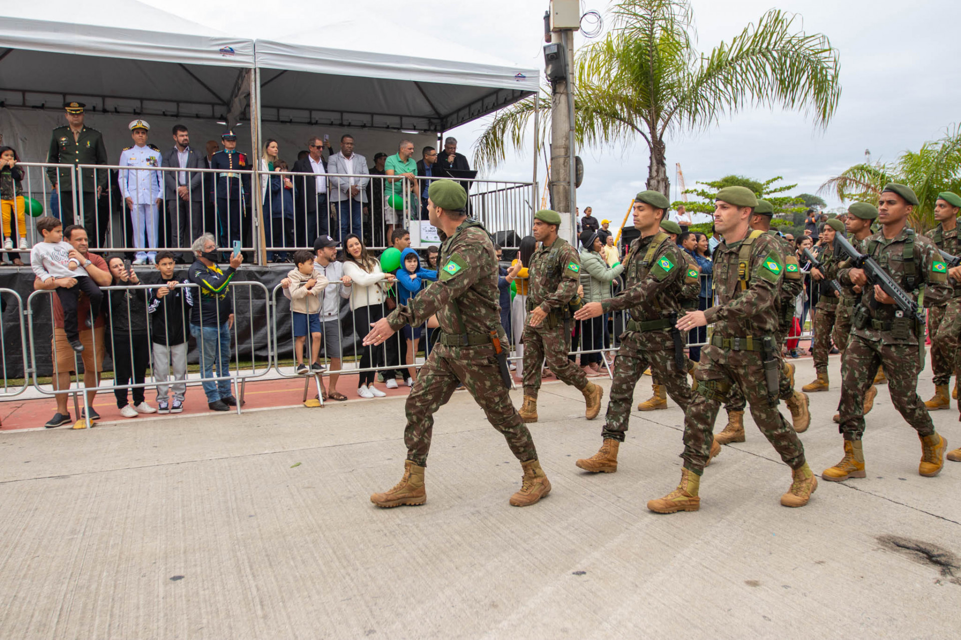 Desfile de 7 de Setembro reuniu militares, estudantes, for&ccedil;as de seguran&ccedil;a e institui&ccedil;&otilde;es em Imbetiba, em Maca&eacute; - Foto: Divulga&ccedil;&atilde;o