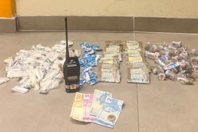 PM apreende drogas, rádio transmissor e dinheiro no Barreto