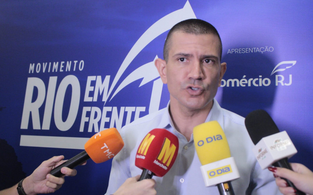Douglas Ruas (PL) participou de sabatina no auditório da Fecomércio nesta quinta-feira (10)