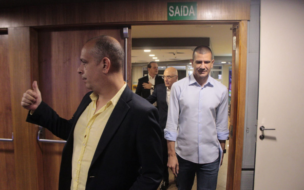 Douglas Ruas (PL) participou de sabatina no auditório da Fecomércio nesta quinta-feira (10)