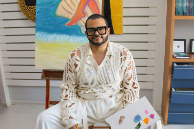 Raí Rocha estreia nas artes plásticas com exposição inspirada na força feminina