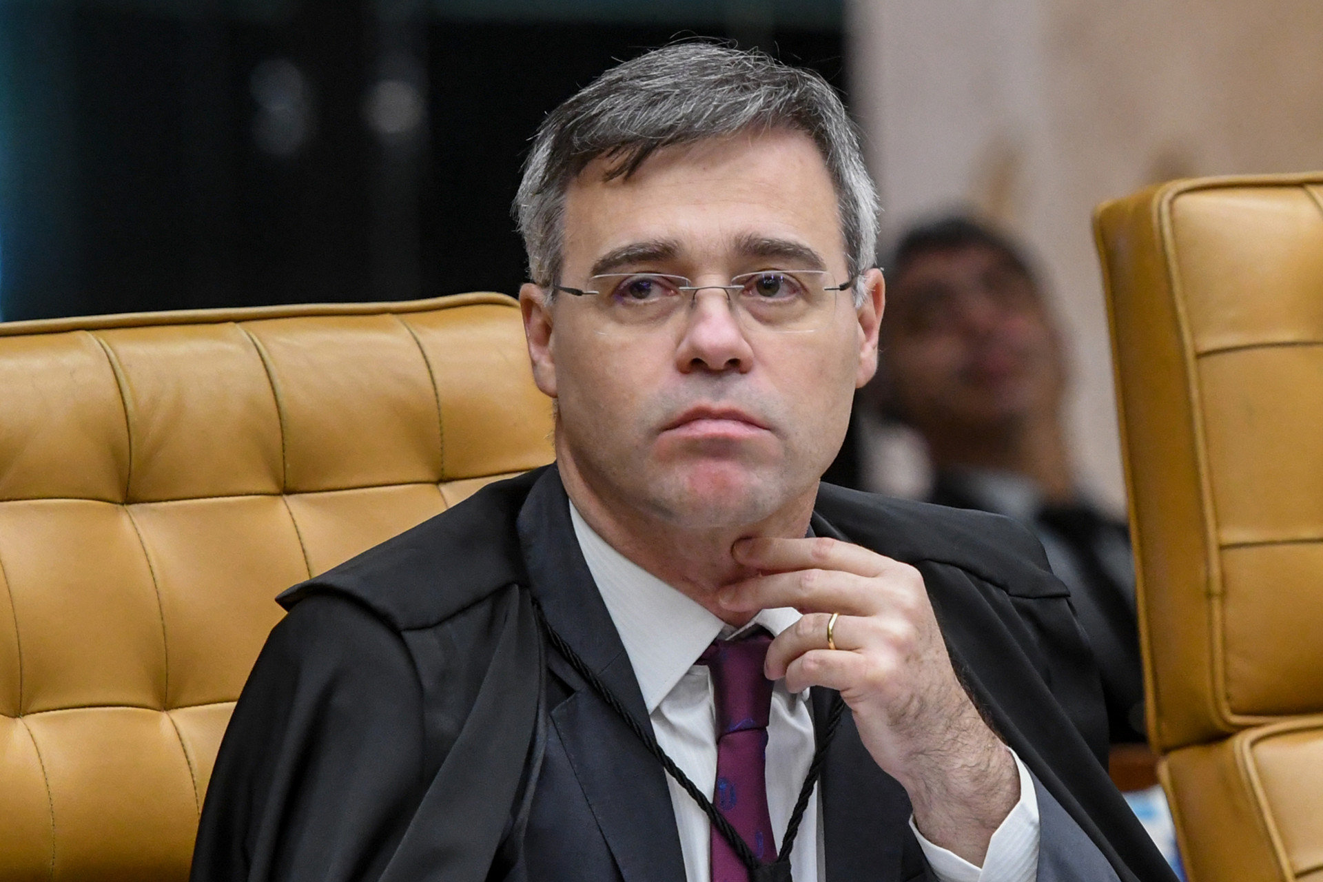 Mendon&ccedil;a j&aacute; havia suspendido a aplica&ccedil;&atilde;o de multas em junho