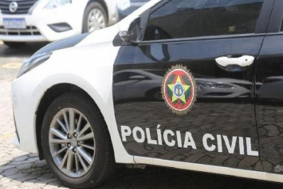 Disparos atingem galpão que receberia reunião política em Campos