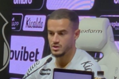 Torcedores do Vasco criticam Coutinho após acerto com o Santos