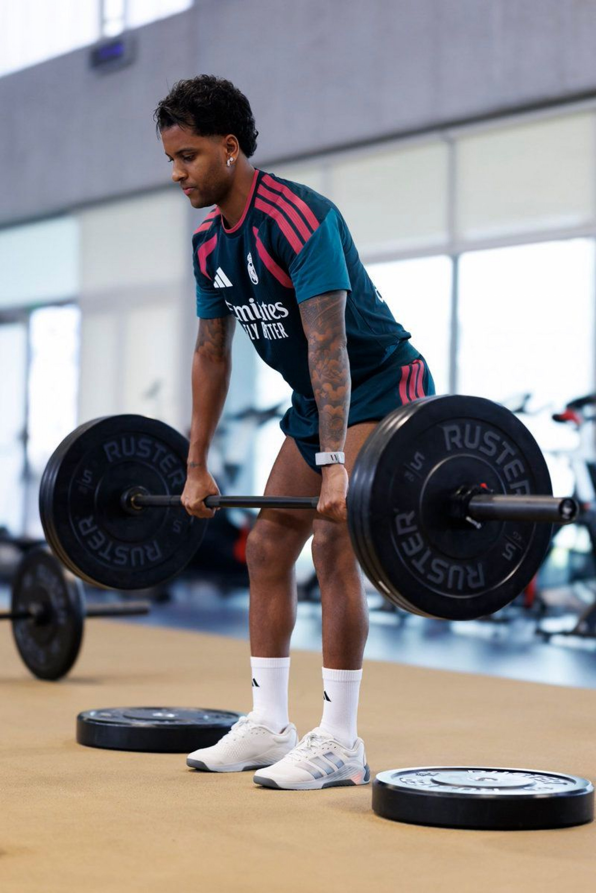 Rodrygo vem realizando trabalhos na academia do Real Madrid - Reprodu&ccedil;&atilde;o / X @RodrygoGoes